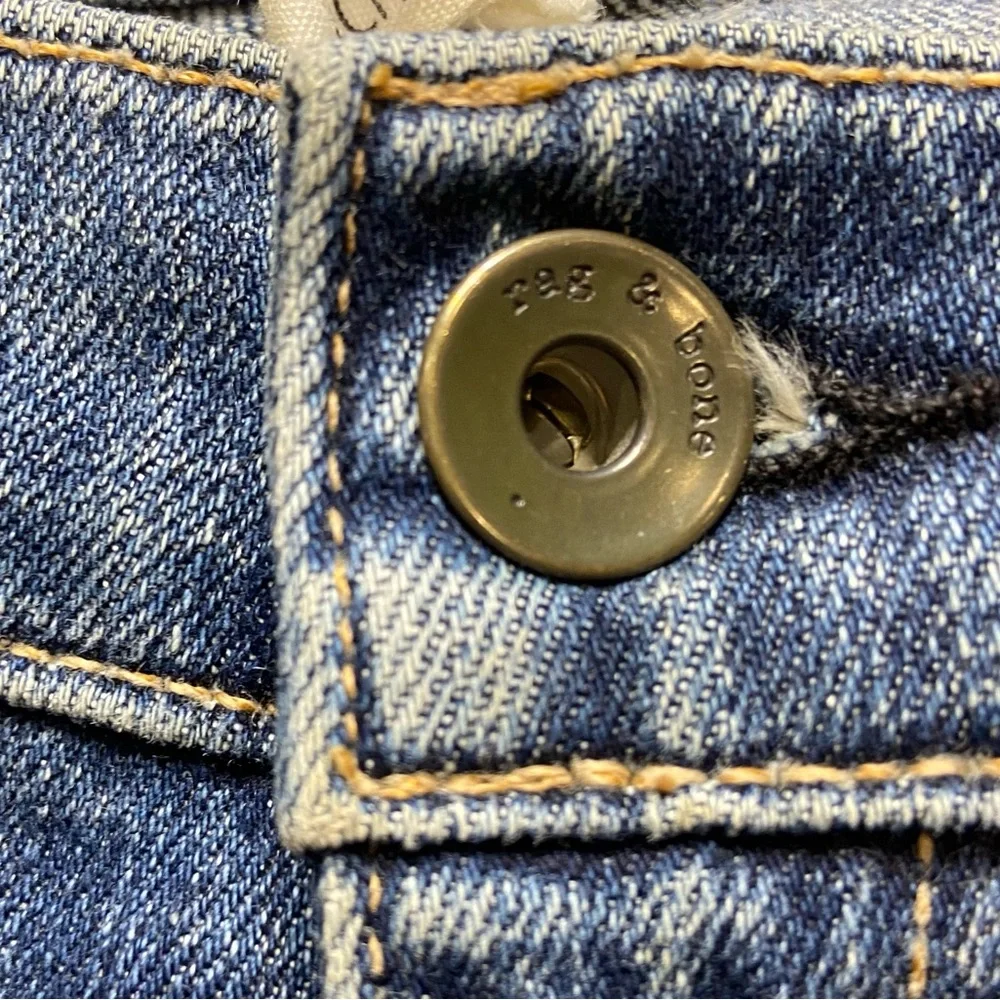 Rag & Bone 10” Dre High Rise Slim Boyfriend Jeans in Worn Wash Sz 27 - Picture 7 of 15